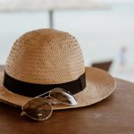 Topi Pantai Stylish yang Buat Liburan Kian Seru serta Senantiasa Aman