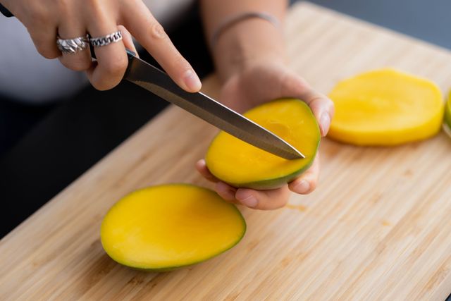 bisnis mango sticky rice